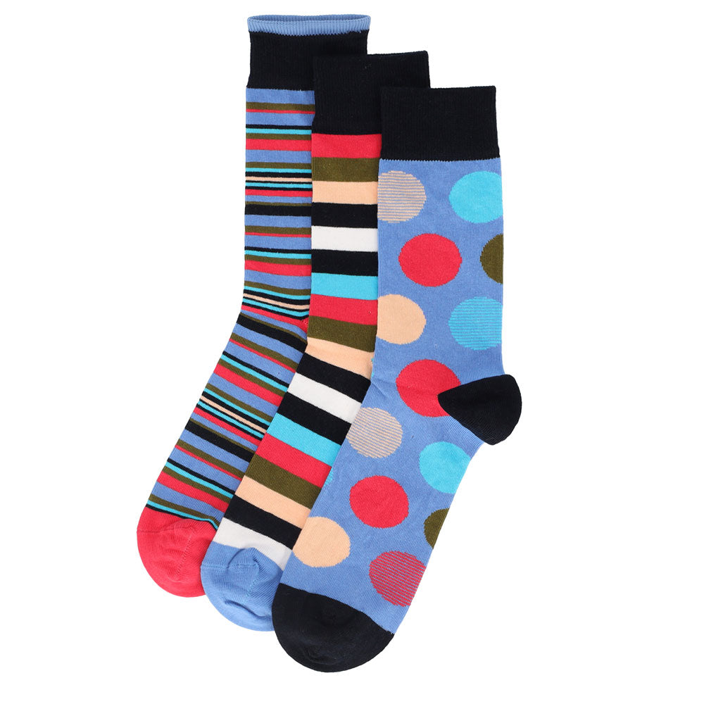 Discover three pairs of vibrant cotton socks that instantly brighten up your daily wardrobe. Crafted from 100% pure cotton, they deliver a soft, breathable fit ideal for all-day comfort. The durable, high-quality prints retain their brilliance even after many washes. These unisex socks are designed to stay in place without squeezing, making them a perfect fusion of style and functionality.
