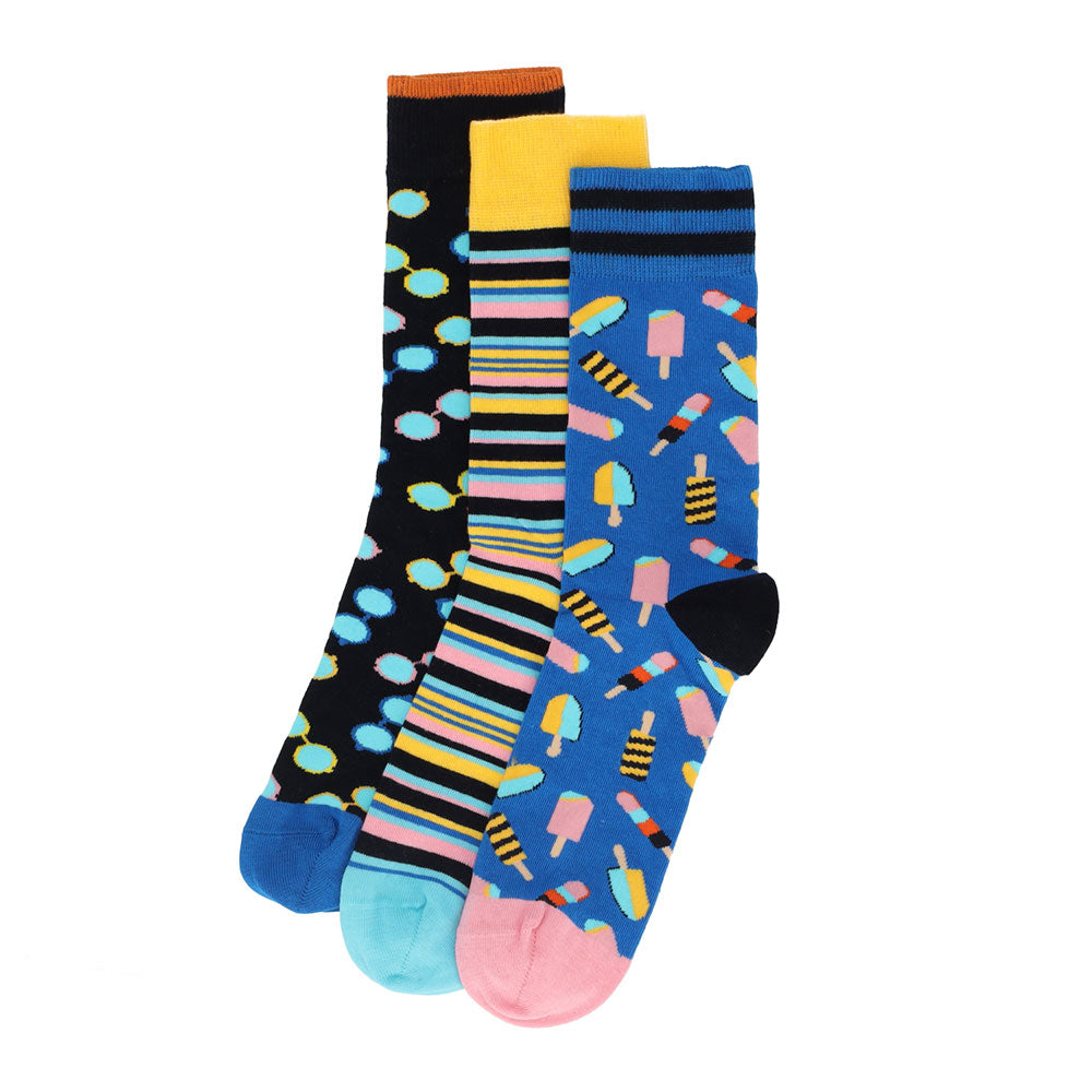 Cotton Socks with Playful Designs – Comfort and Color for Everyday Wear
Discover three pairs of vibrant cotton socks that instantly brighten up your daily wardrobe. Crafted from 100% pure cotton, they deliver a soft, breathable fit ideal for all-day comfort. The durable, high-quality prints retain their brilliance even after many washes. These unisex socks are designed to stay in place without squeezing, making them a perfect fusion of style and functionality.